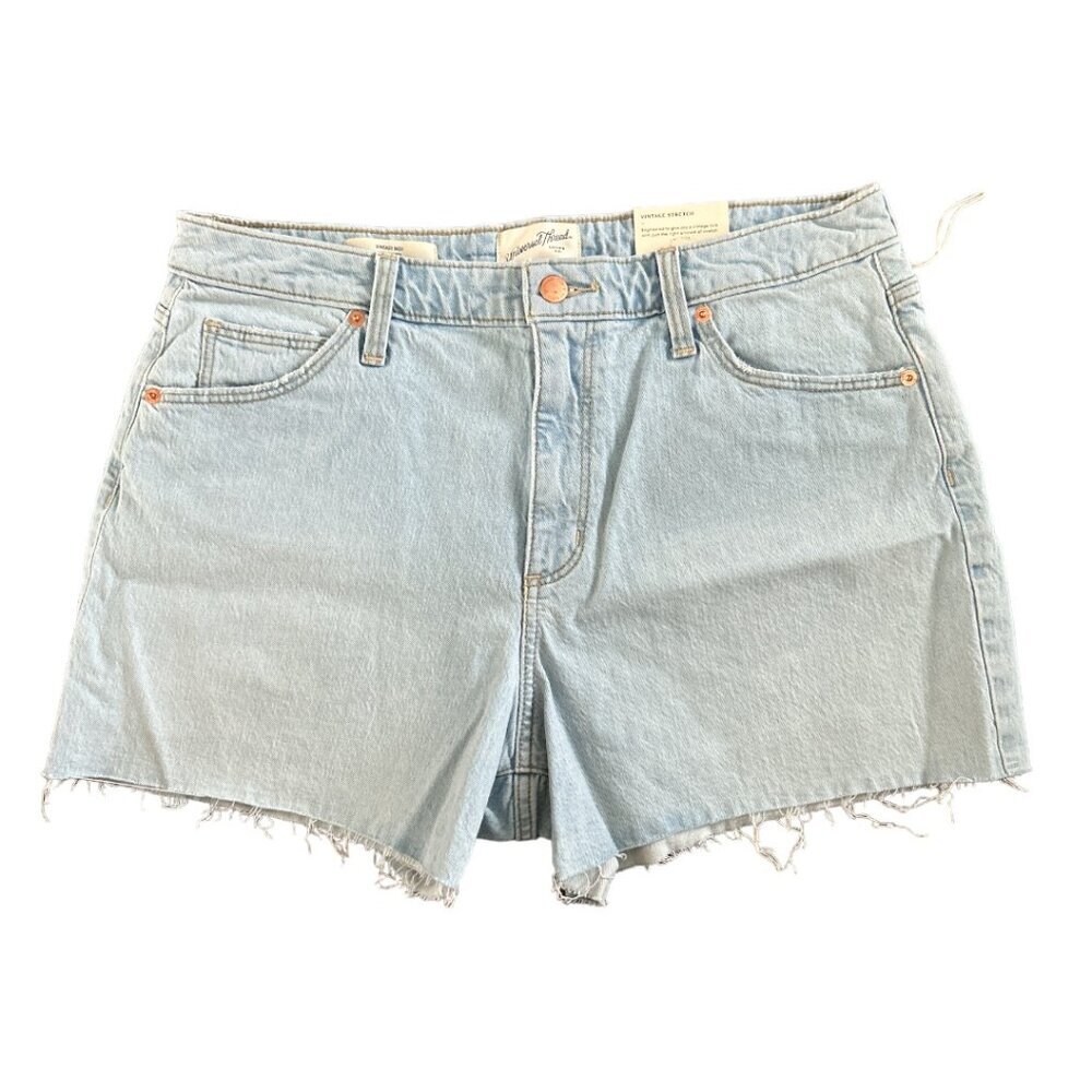 Universal Thread Midi Shorts Size 14